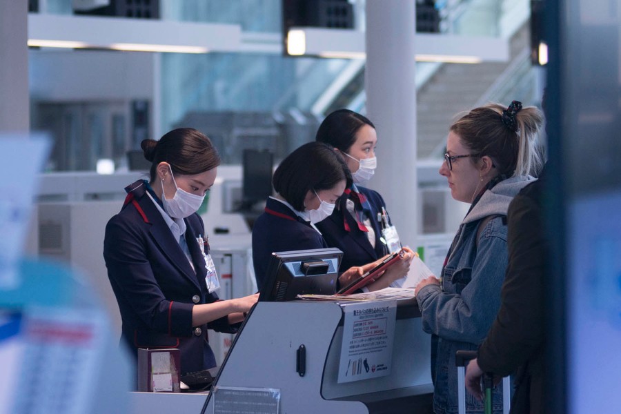 Two Japanese airlines requiring passengers to wear face masks against