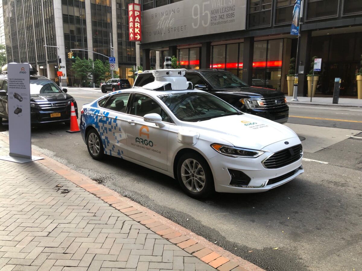 Ford and Argo AI to launch selfdriving cars with Lyft by the end of