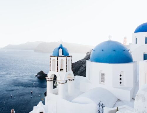 Top Santorini Airbnbs for 2024: From Secluded Cave Houses to Luxurious Villas